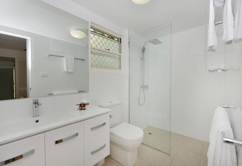 Port Douglas Apartments - Adults Only Oasis - Hotels Melbourne 32