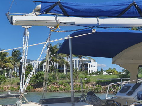 Hinchinbrook Holiday Apartments - Hotels Melbourne 31