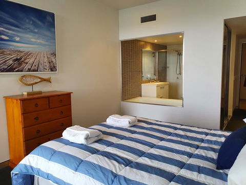 Hinchinbrook Holiday Apartments - Hotels Melbourne 17
