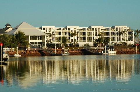 Hinchinbrook Holiday Apartments - Hotels Melbourne 0