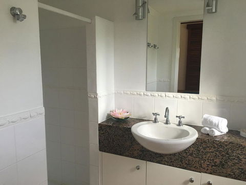 Martinique On Macrossan - Hotels Melbourne 9