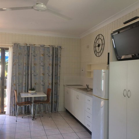 Tropical Palms Resort & 4WD Hire - Hotels Melbourne 25