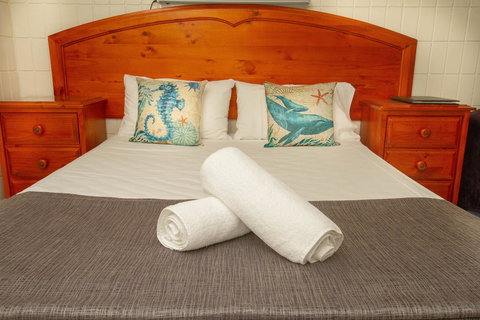 Tropical Palms Resort & 4WD Hire - Hotels Melbourne 4