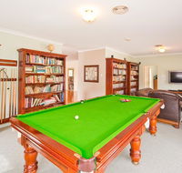 Waterfront at White Patch - Hotels Melbourne