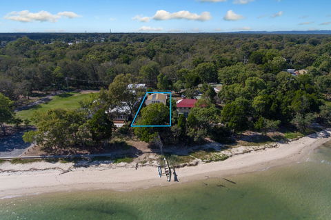 Bribie Beach House - Hotels Melbourne 15