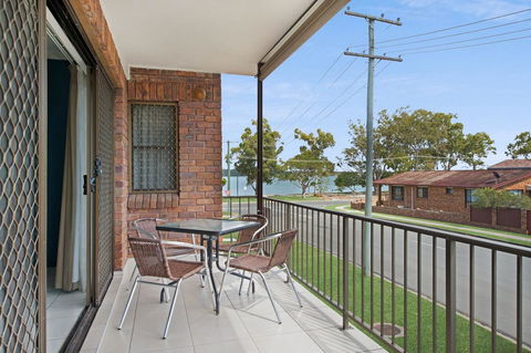 Waterviews,Pool, Wifi Its All Here !- Welsby Pde, Bongaree - Hotels Melbourne 0