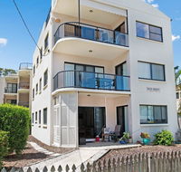 Quiet location across from waterfront - South Esp Bongaree - Hotels Melbourne