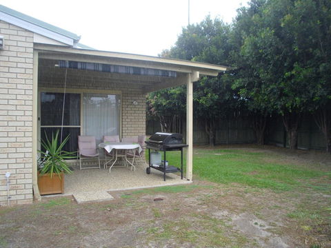 Ground Floor, Family Unit On The Canal With Free WIFI! - Hotels Melbourne 4