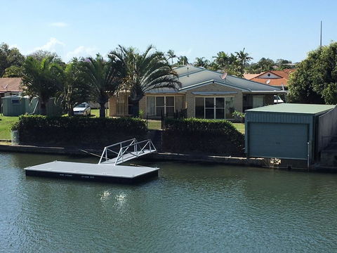 Ground Floor, Family Unit On The Canal With Free WIFI! - Hotels Melbourne 0