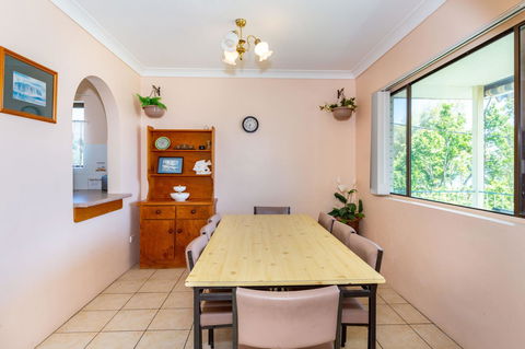 Water Views - Top Floor -Clearview Apartments South Esp, Bongaree - Hotels Melbourne 7