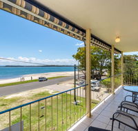 Water Views - Top Floor -Clearview Apartments South Esp Bongaree - Hotels Melbourne