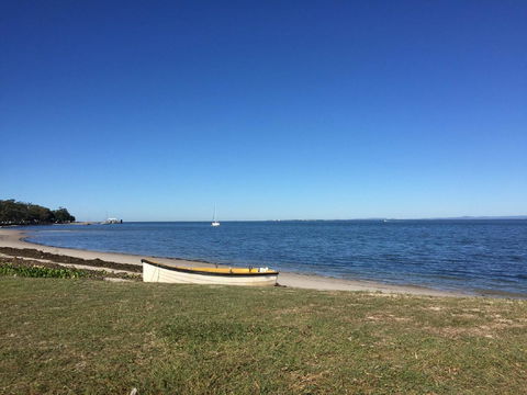 Water Views - Top Floor -Clearview Apartments South Esp, Bongaree - Hotels Melbourne 2