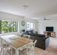 'Pandanus Cove' Apartment 5 - Hotels Melbourne
