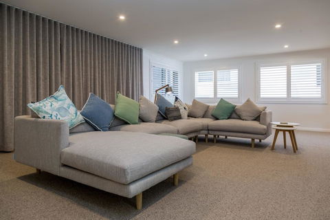'Salt & Light' Mollymook - Hotels Melbourne 2