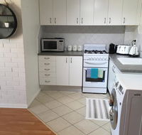 'The Mount' Trendy with City Views - Hotels Melbourne