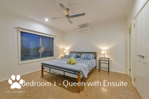 1 Kestrel Place - Great House With A Massive Garage - Hotels Melbourne 1