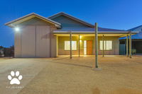 1 Kestrel Place - Great House with a Massive Garage