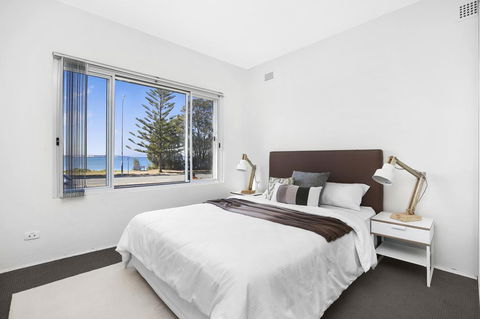 1 South Pacific - Hotels Melbourne 1