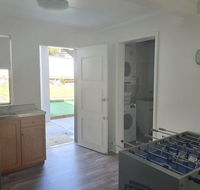 12 Cooloola Drive - Family home close to beach pet friendly - Hotels Melbourne