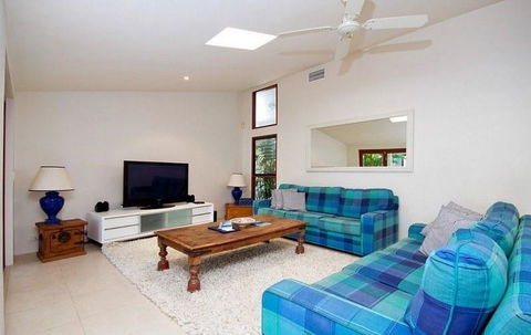14 Ravenwood Drive - Hotels Melbourne 3