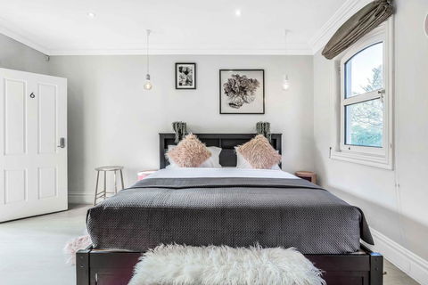 142 Wyndham - Hotels Melbourne 1