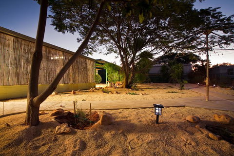 15 Grenadier Street - Great Pet-Friendly Holiday Home With Plenty Of Space - Hotels Melbourne 1