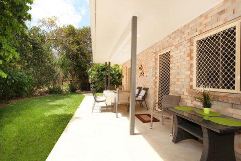 15 Joanne Street, Marcoola - Hotels Melbourne 3