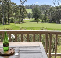 19 Buchan Street - Mollymooks Tee to Sea - Hotels Melbourne