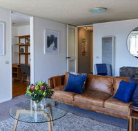 2 Bdrm South Yarra Apt With Balcony and Parking - Hotels Melbourne