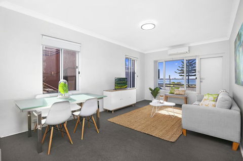 2 South Pacific - Hotels Melbourne 0