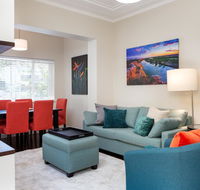 2-Bed Balmain Retreat with Outdoor Patio - Hotels Melbourne