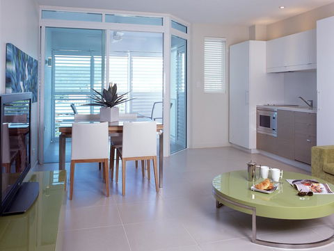 201 Lake Street - Hotels Melbourne 3