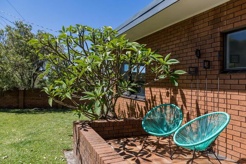 235 Mitchell Parade, Mollymook - Hotels Melbourne 2