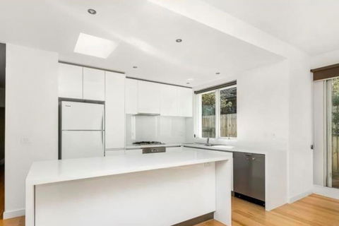 26 Malvern 3 Bedroom Home - Hotels Melbourne 1