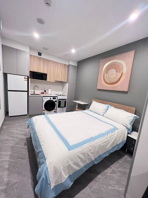 Brand New Furnished Studios - Hotels Melbourne 2