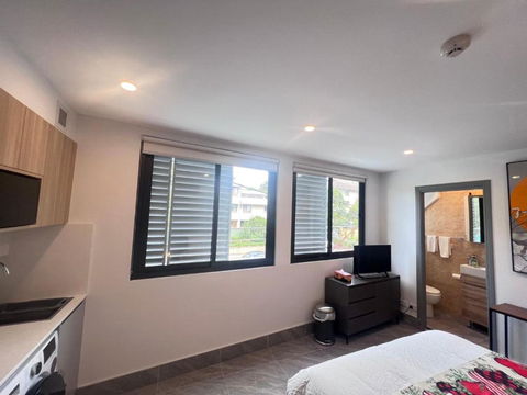 Brand New Furnished Studios - Hotels Melbourne 4