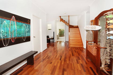 3 Bauhinia Crescent Marcoola - PET FRIENDLY, LINEN SUPPLIED, 500 BOND - Hotels Melbourne 2