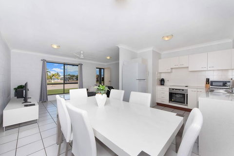 3 Bedroom Home - Hotels Melbourne 3
