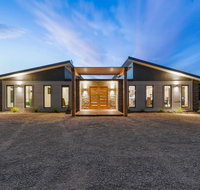 3 WISE MONKEYS MANSFIELD - Hotels Melbourne