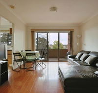 3BR Quiet  Convenient area of Parramatta UWS - Hotels Melbourne