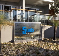 5 Knots Metung - Hotels Melbourne