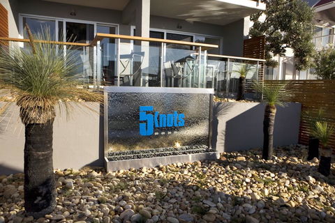 5 Knots Metung - Hotels Melbourne 0