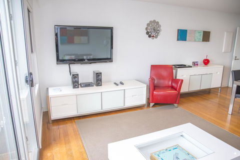 5 Knots Metung - Hotels Melbourne 1