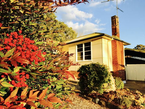 50s Fibro Chateau - Hotels Melbourne 1
