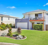 53 Northbeach Place Mudjimba - Hotels Melbourne