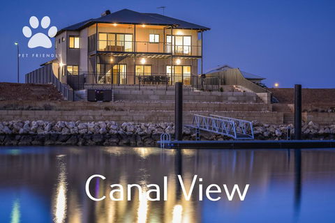 6 Corella Court - PRIVATE JETTY & POOL - Hotels Melbourne 1