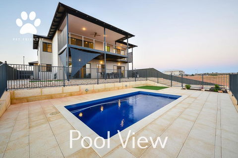 6 Corella Court - PRIVATE JETTY & POOL - Hotels Melbourne 0