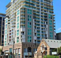 96 North Terrace Stylish Penthouse Apartment - Hotels Melbourne