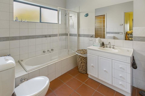 A Mariners Place - BEST Location In Town! - Hotels Melbourne 1