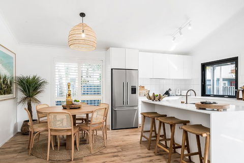 A PERFECT STAY - 3 Salty Sisters - Hotels Melbourne 0